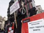 Protesty na Staroměstském náměstí